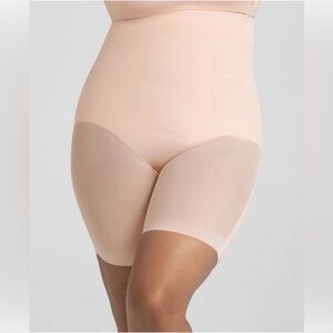 NWT Honey Love Women's Super Power Short Rose Tan Size M Women's Seamless Shap